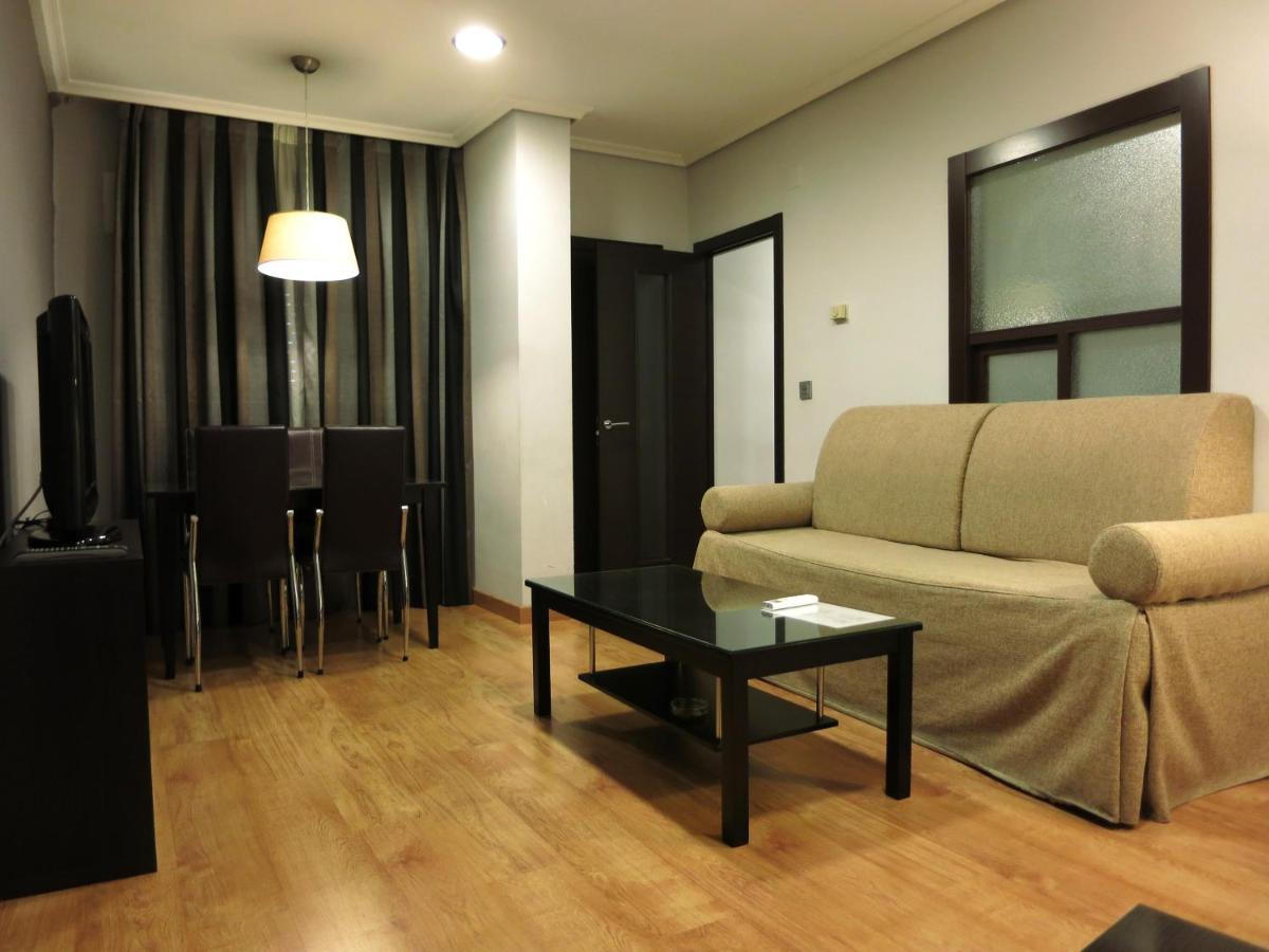 Apartamentos Boutique Catedral Valladolid Bagian luar foto