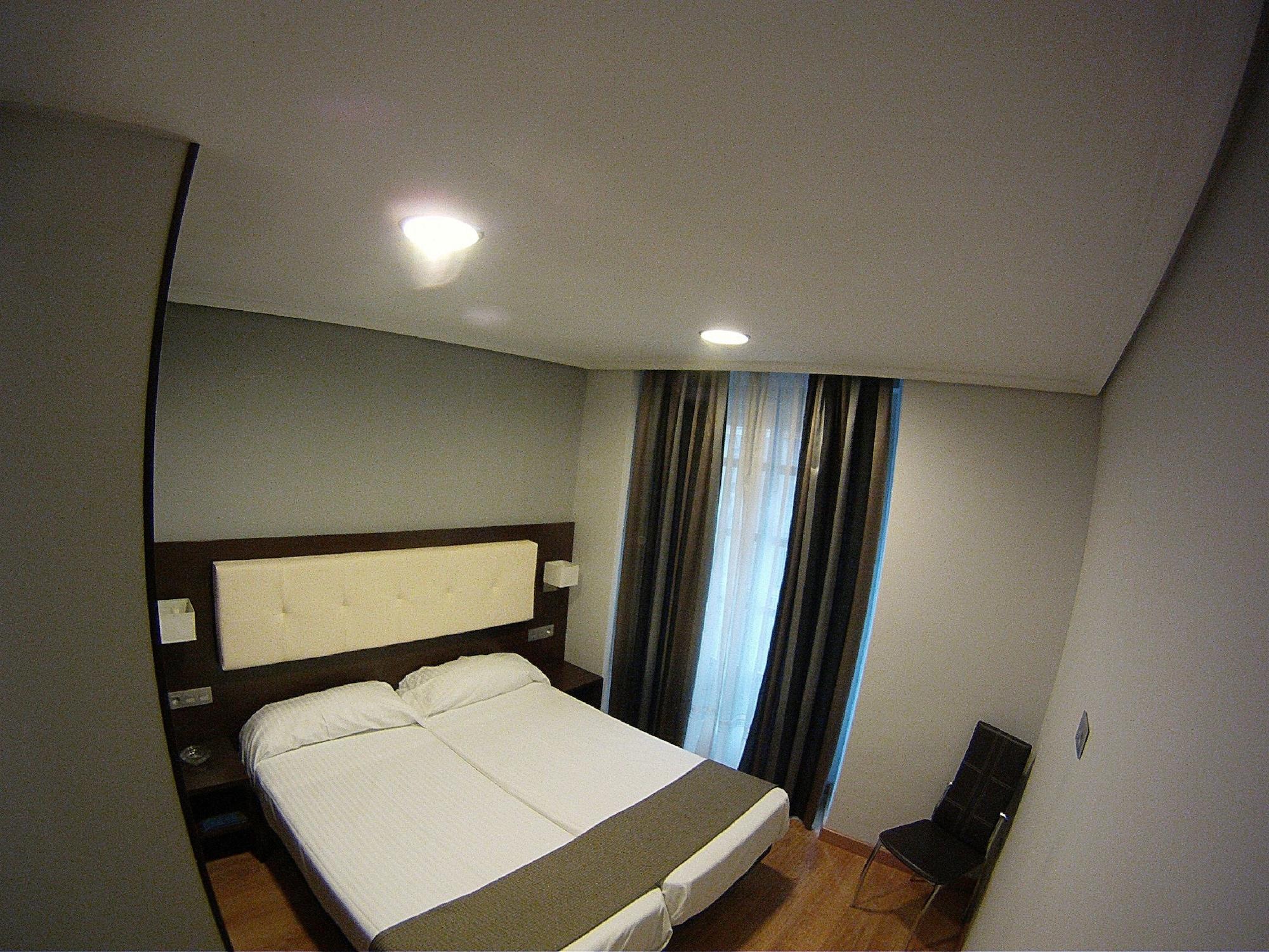 Apartamentos Boutique Catedral Valladolid Bagian luar foto